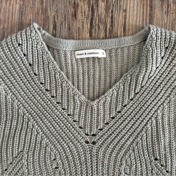 Moon & Madison Knit Sweater Womens Small Cropped V-Neck Light Seafoam Green - Picture 5 of 8